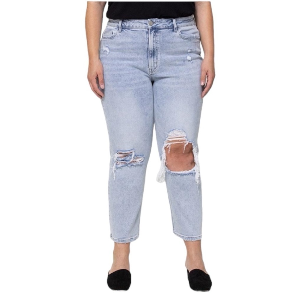 Vervet Distressed Mom Jeans Light Wash Denim Size 32 Casual‎